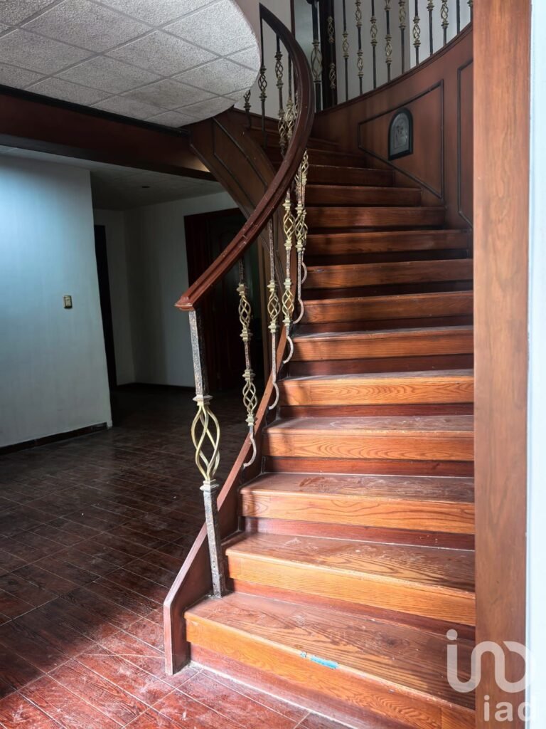 Casa en Renta con Amplio Jardín Uso Mixto en Pachuca
