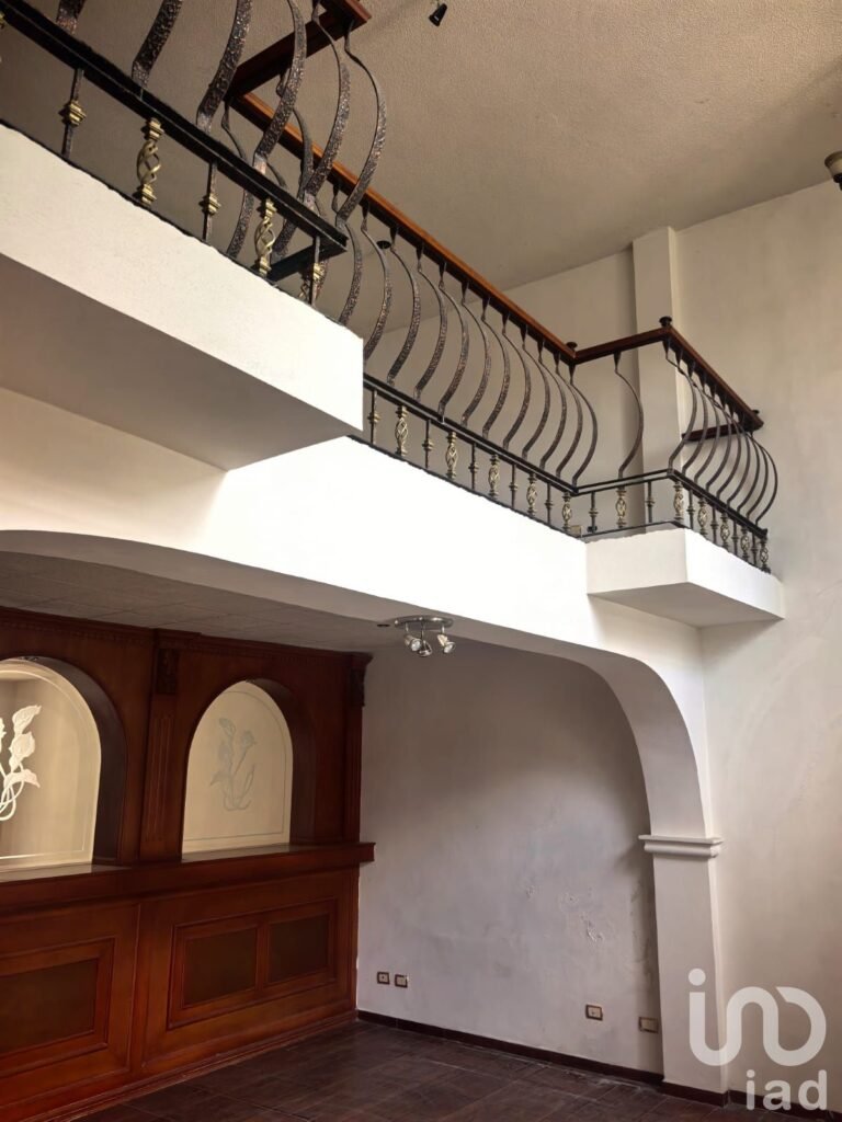 Casa en Renta con Amplio Jardín Uso Mixto en Pachuca