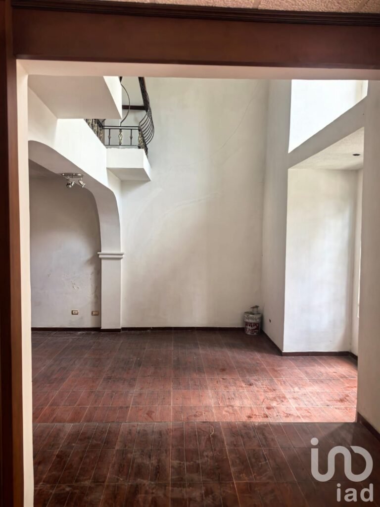 Casa en Renta con Amplio Jardín Uso Mixto en Pachuca