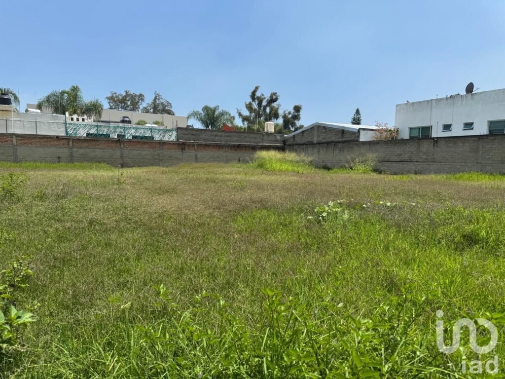 Terreno en venta Ciudad Granja, Zapopan | 1,991 m²