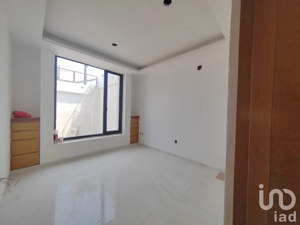 Casa en privada de solo 9 casas  con canal de nado en Delicias, Cuernavaca
