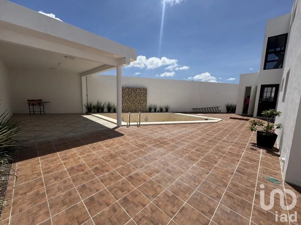 CASA EN VENTA EN DZITYA PUERTA DE PIEDRA