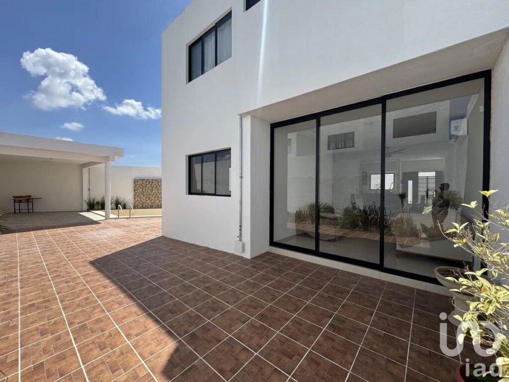 CASA EN VENTA EN DZITYA PUERTA DE PIEDRA