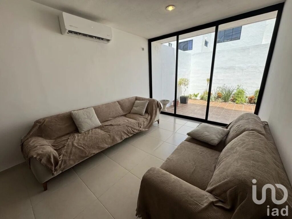 CASA EN VENTA EN DZITYA PUERTA DE PIEDRA