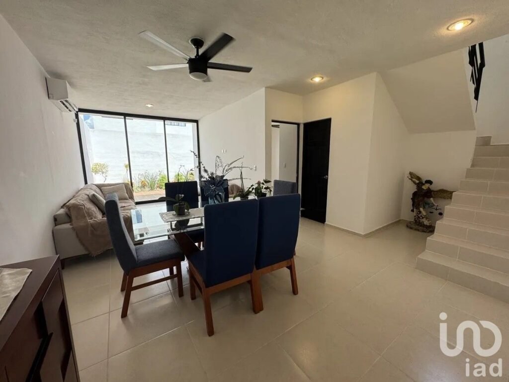 CASA EN VENTA EN DZITYA PUERTA DE PIEDRA