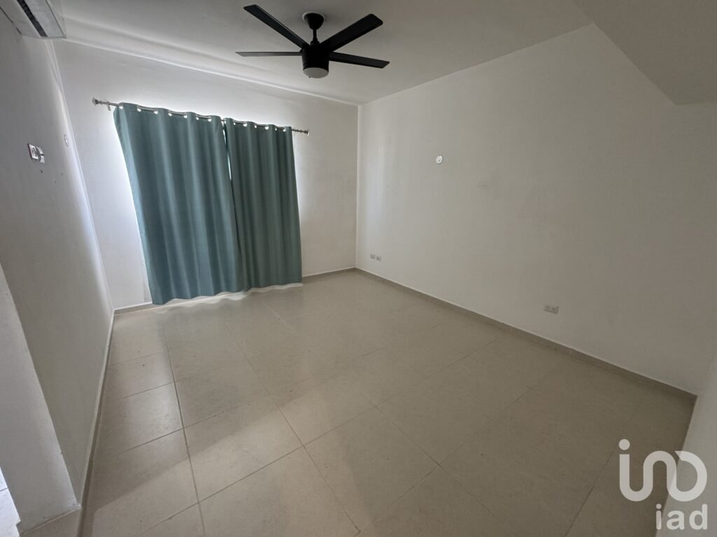 CASA EN VENTA EN DZITYA PUERTA DE PIEDRA