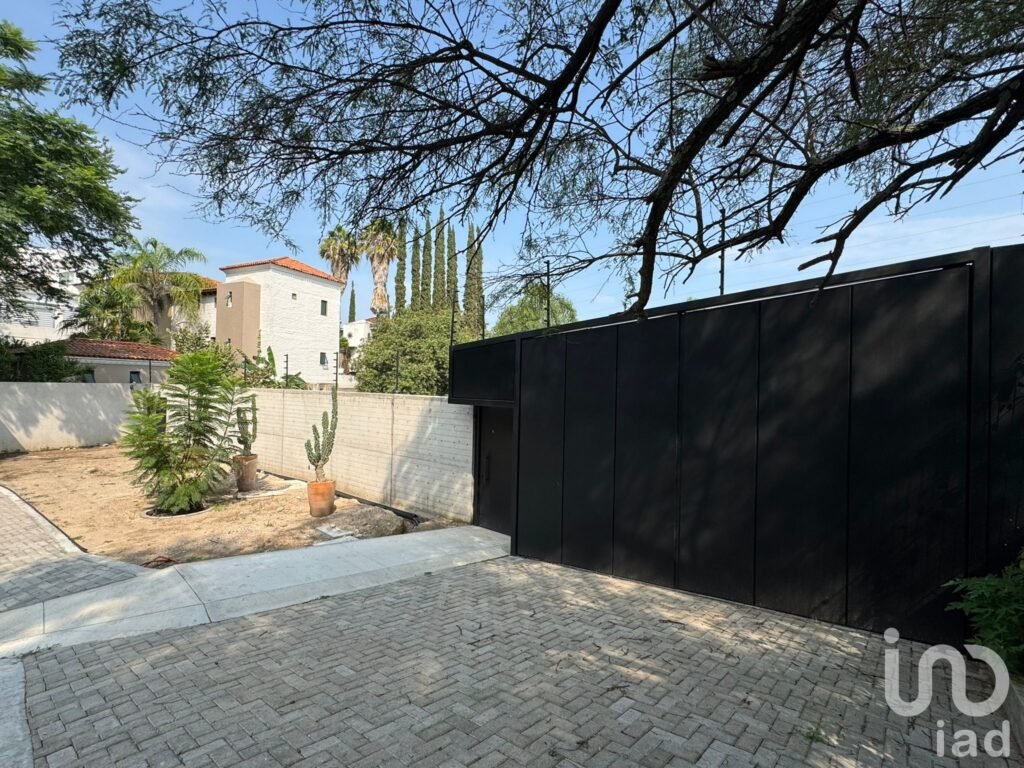 Terreno en venta Aurora Boreal dentro de Las Cañadas Zapopan
