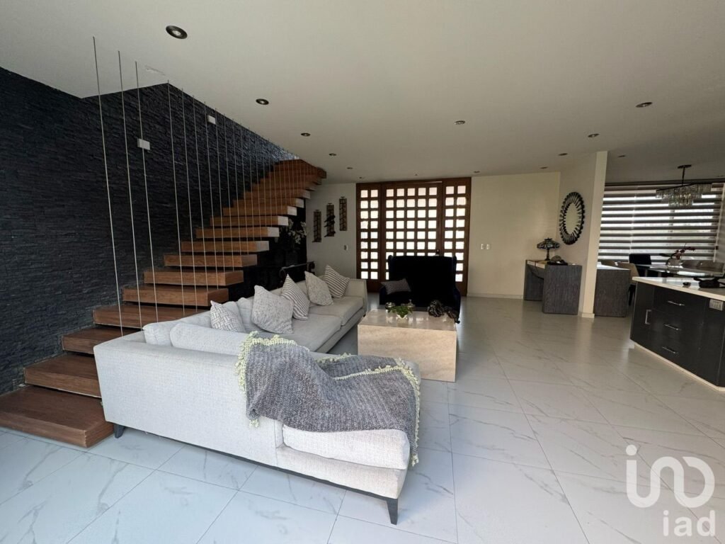 Casa moderna en venta en Acapatzingo Cuernavaca
