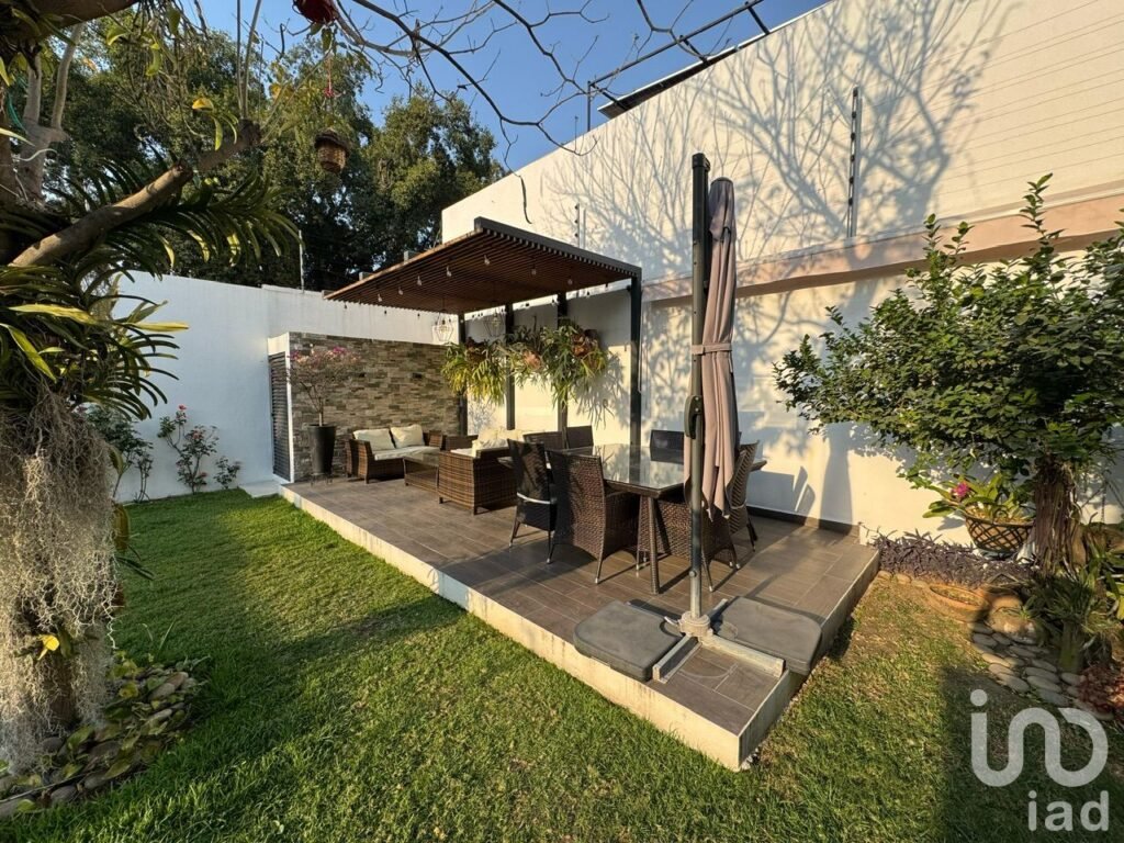 Casa moderna en venta en Acapatzingo Cuernavaca