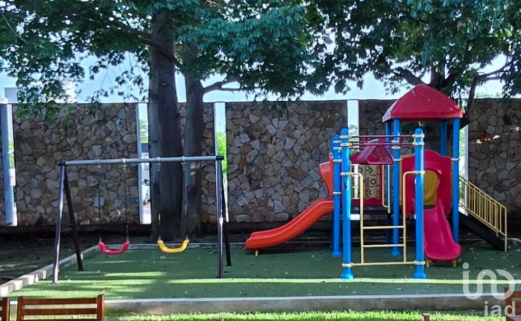 Terreno en venta en privada con amenidades al Norte de Mérida