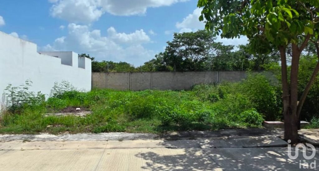 Terreno en venta en privada con amenidades al Norte de Mérida