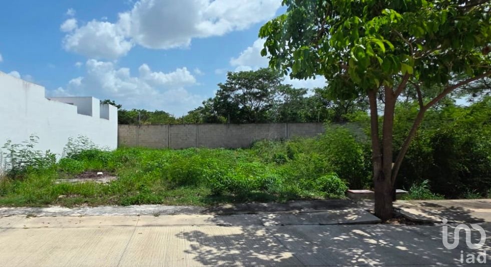Terreno en venta en privada con amenidades al Norte de Mérida