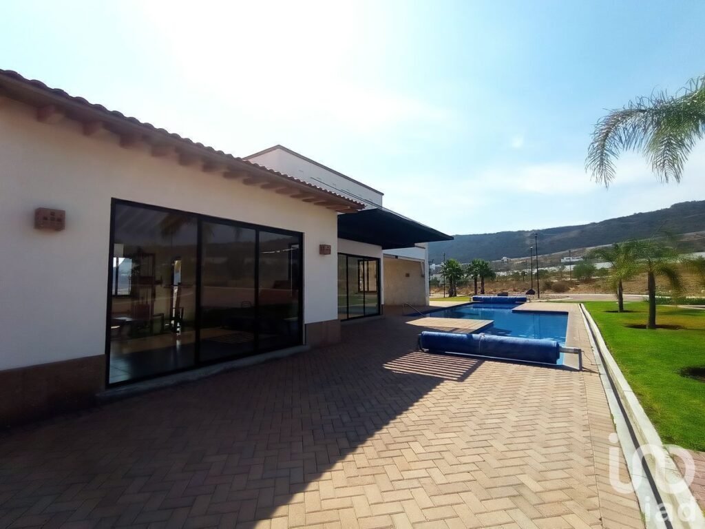 VENTA CASA EN PEDREGAL DE SCHOENSTATT CORREGIDORA QUERETARO