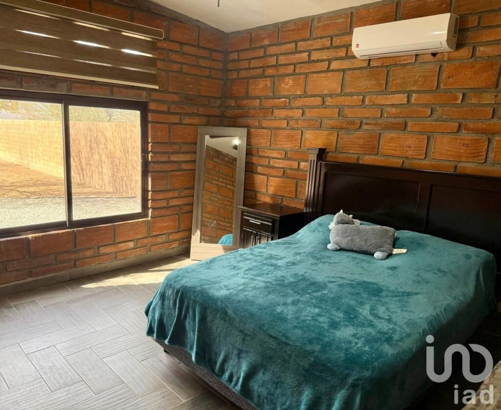 Casa venta 1000 m2 de terreno albercas cancha de tenis ciclismo montaña Pueblo Dorado Hermosillo Son