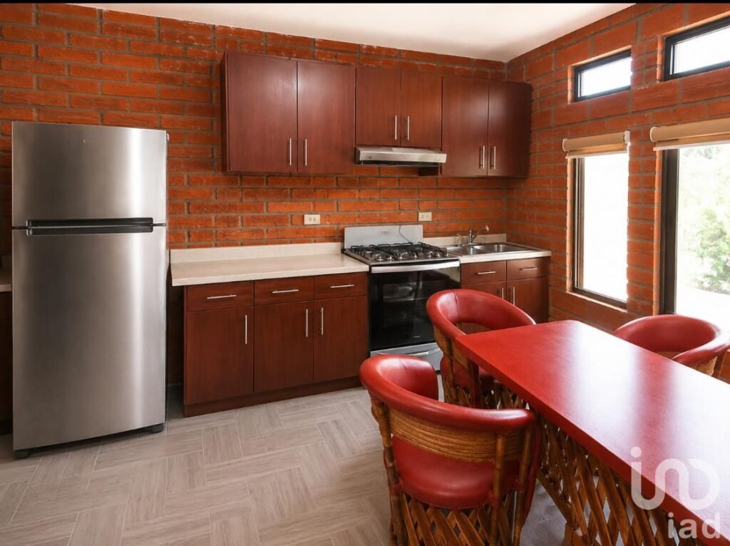 Casa venta 1000 m2 de terreno albercas cancha de tenis ciclismo montaña Pueblo Dorado Hermosillo Son