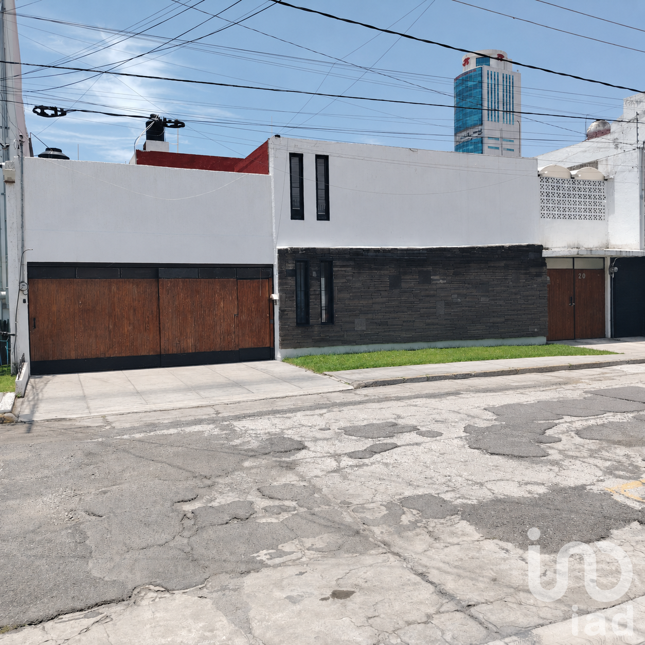 CASA EN VENTA DE UNA PLANTA EN LA PAZ CASA EN VENTA DE UNA PLANTA EN LA PAZ