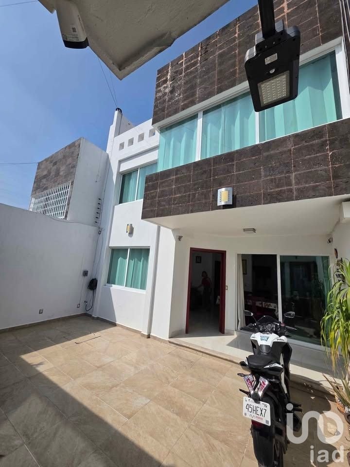 VENTA DE CASA EN LOMA REAL, TUXTLA GUTIERREZ