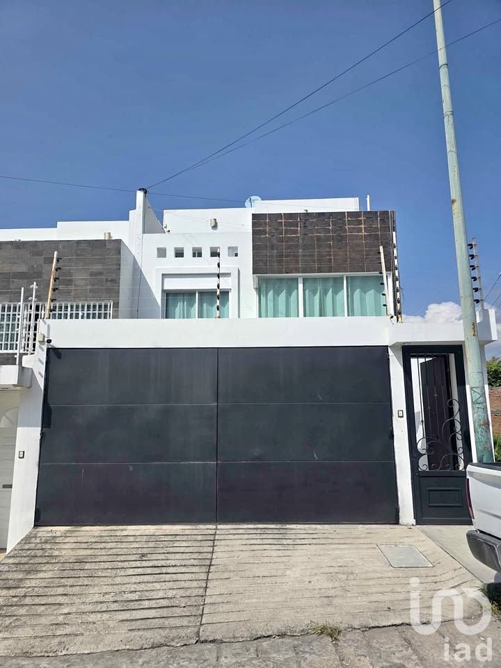 VENTA DE CASA EN LOMA REAL, TUXTLA GUTIERREZ VENTA DE CASA EN LOMA REAL, TUXTLA GUTIERREZ