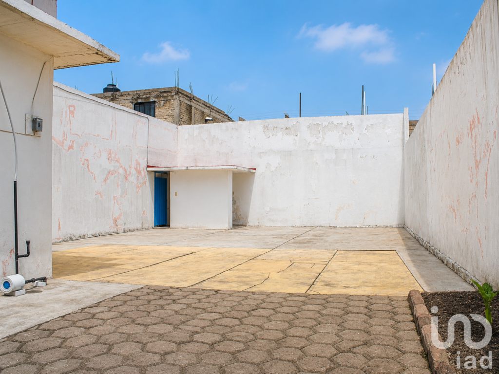 VENTA DE CASA EN CALLE TULIPAN, COL. JARDINES DEL TEPEYAC. ECATEPEC DE MORELOS.