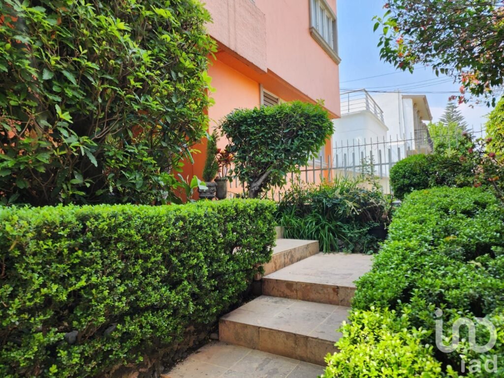 Casa en venta en Lomas de Tecamachalco