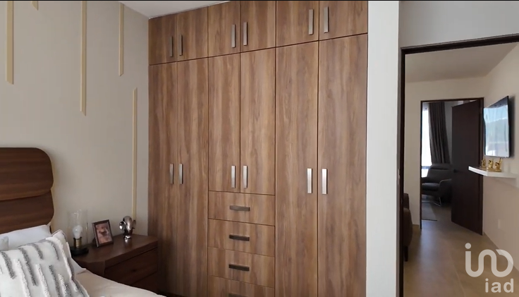 Casa de 3 Recámaras, 2.5 Baños, Vestíbulo y Cocina equipada en Ziré | Entrega Inmediata,