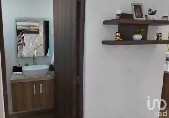 Casa de 3 Recámaras, 2.5 Baños, Vestíbulo y Cocina equipada en Ziré | Entrega Inmediata,