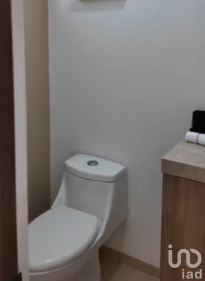 Casa de 3 Recámaras, 2.5 Baños, Vestíbulo y Cocina equipada en Ziré | Entrega Inmediata,