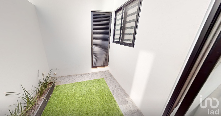 Casa Nueva de 3 Recámaras, 2.5 Baños, con Balcón, en Ziré | Entrega Inmediata