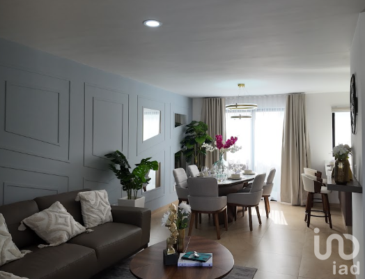 Casa Nueva de 3 Recámaras, 2.5 Baños, con Balcón, en Ziré | Entrega Inmediata