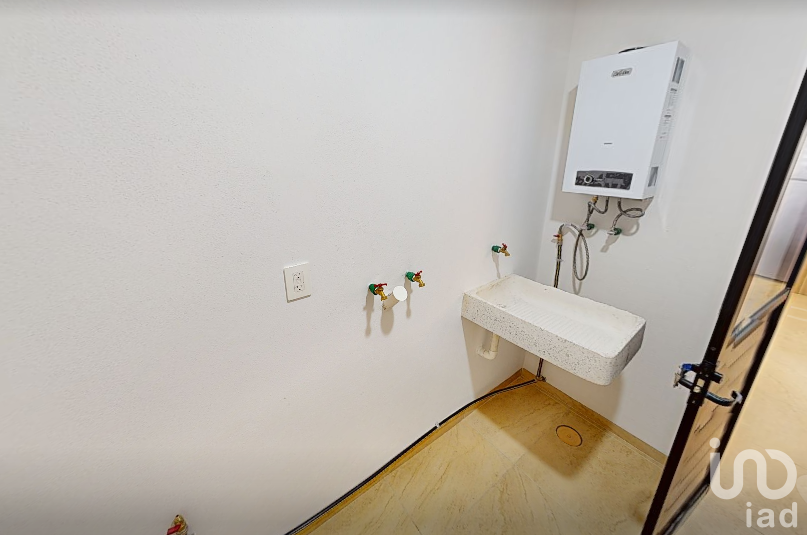 Casa Nueva de 3 Recámaras, 2.5 Baños, con Balcón, en Ziré | Entrega Inmediata