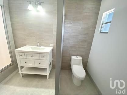 CASA EN VENTA EN CALLE VALLE DE LAS TORRES COMPLETAMENTE REMODELADA