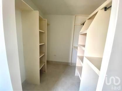 CASA EN VENTA EN CALLE VALLE DE LAS TORRES COMPLETAMENTE REMODELADA