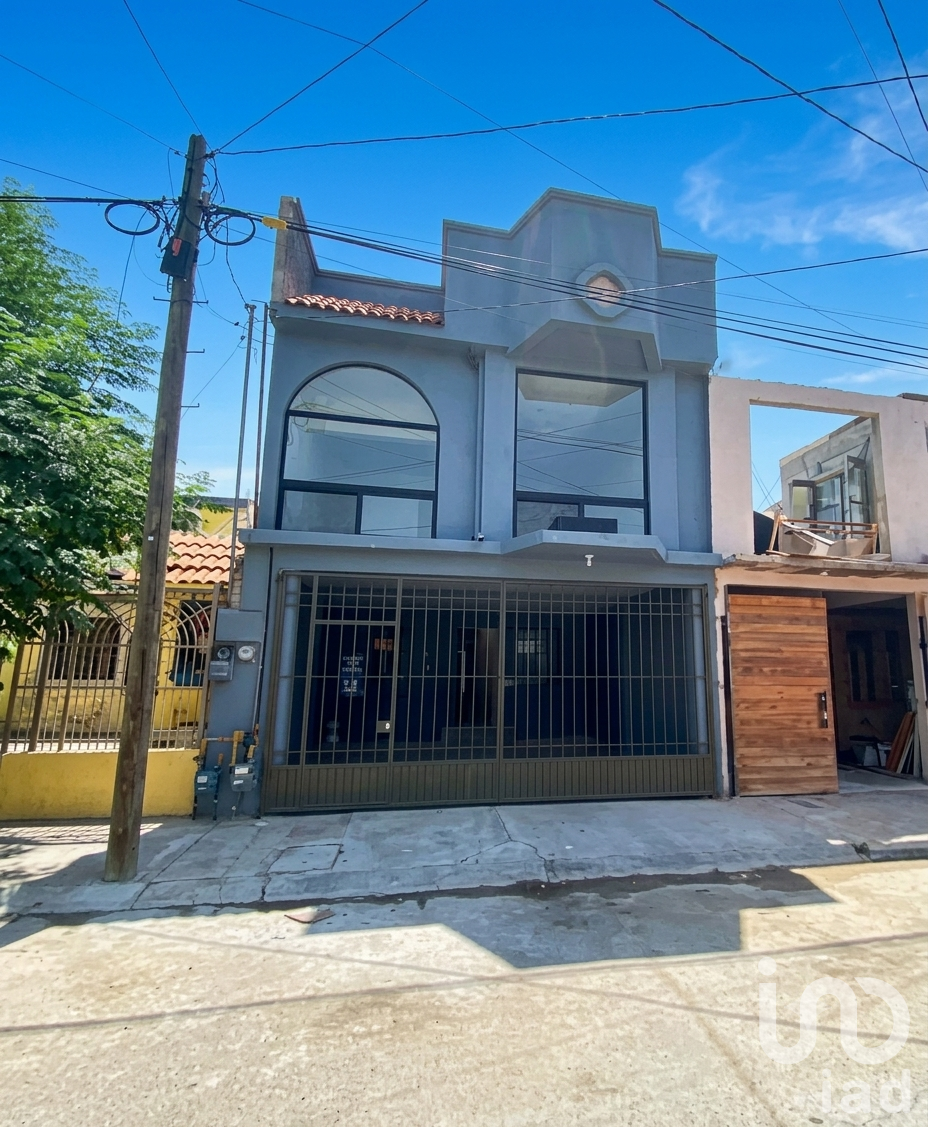 CASA EN VENTA EN CALLE VALLE DE LAS TORRES COMPLETAMENTE REMODELADA CASA EN VENTA EN CALLE VALLE DE LAS TORRES COMPLETAMENTE REMODELADA