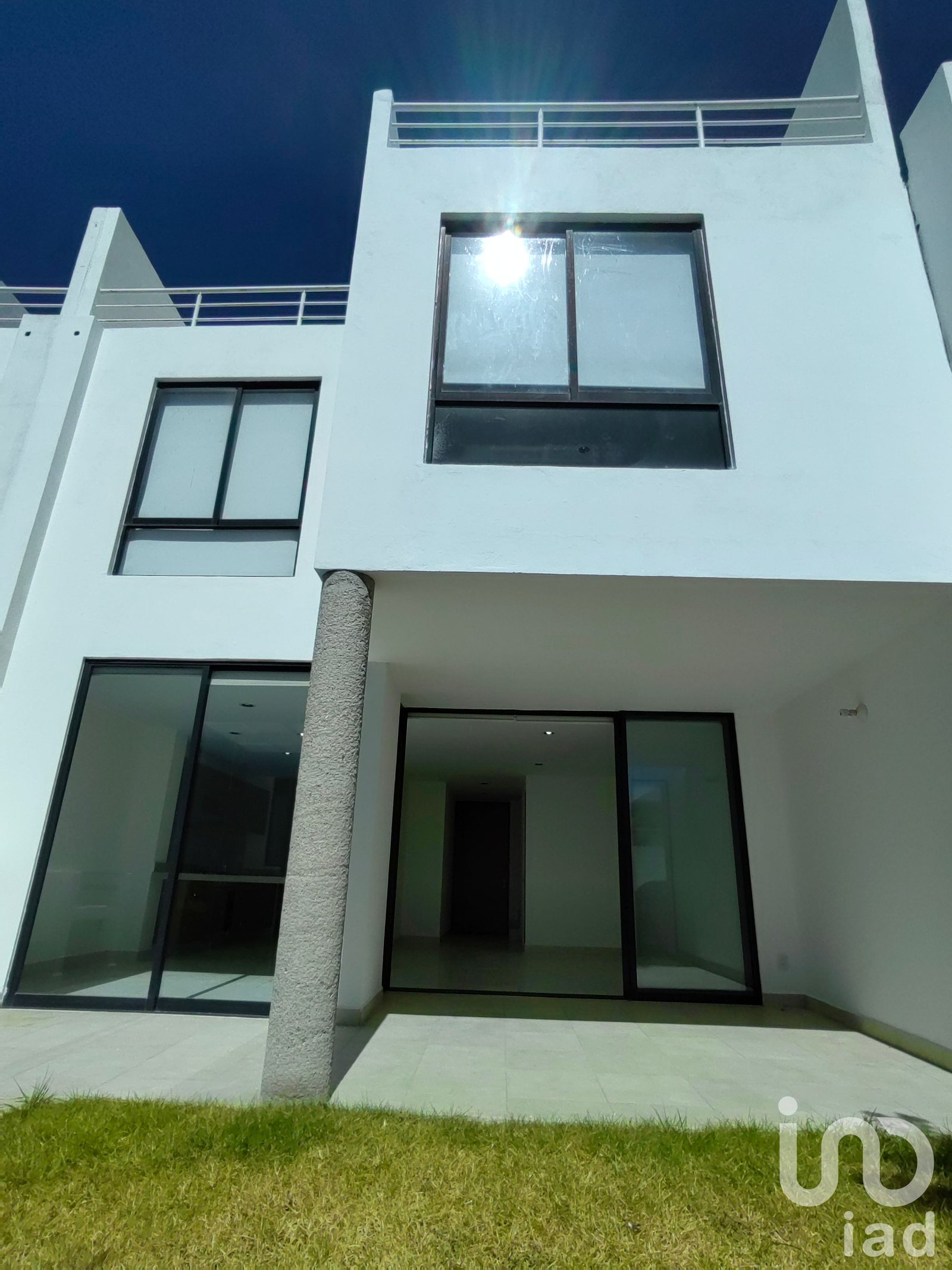 RENTA CASA EN CONDOMINIO PONTEVEDRA III VALLE DE JURIQUILLA QUERETARO