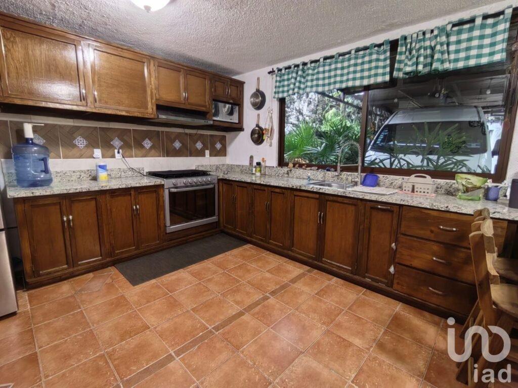 VENDO CASA EN LA SUPERMANZANA 59 CON CABAÑA INDEPENDIENTE CANCUN Q ROO