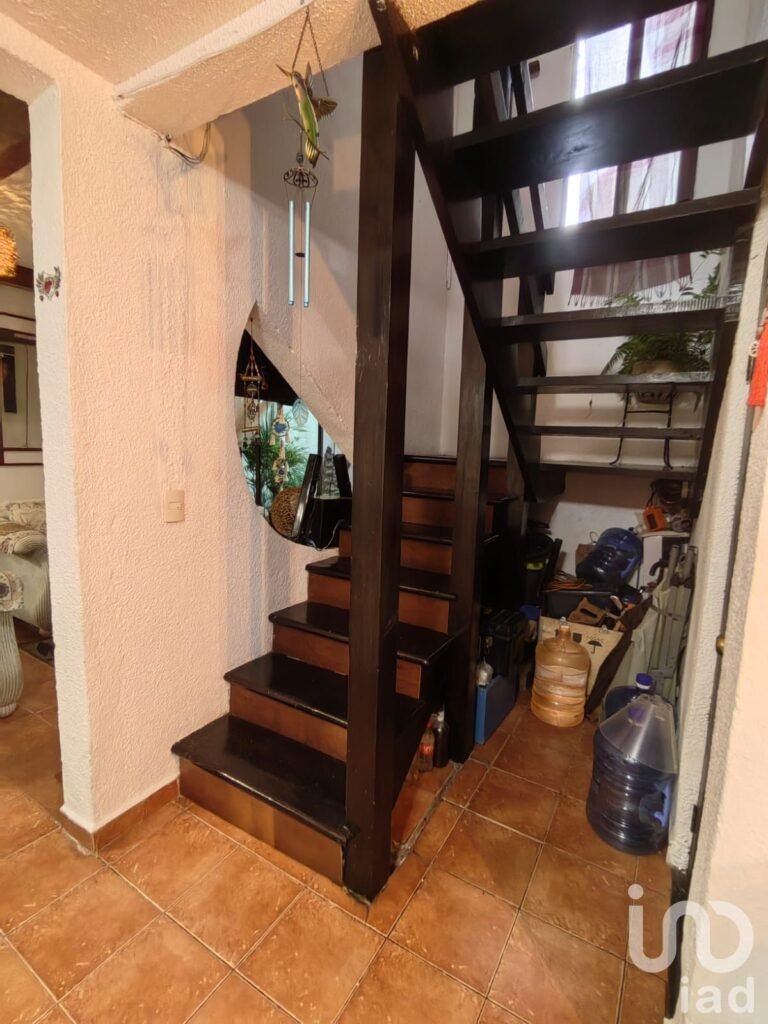 VENDO CASA EN LA SUPERMANZANA 59 CON CABAÑA INDEPENDIENTE CANCUN Q ROO