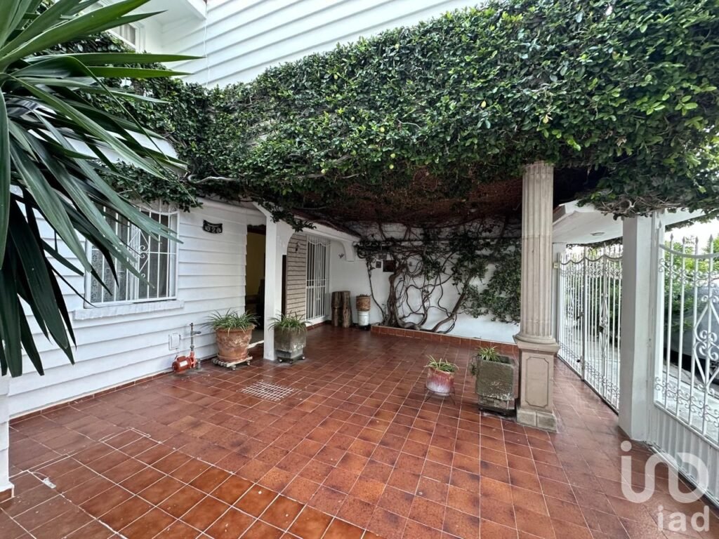 CASA EN VENTA EN COLINAS DEL RIO AGUASCALIENTES