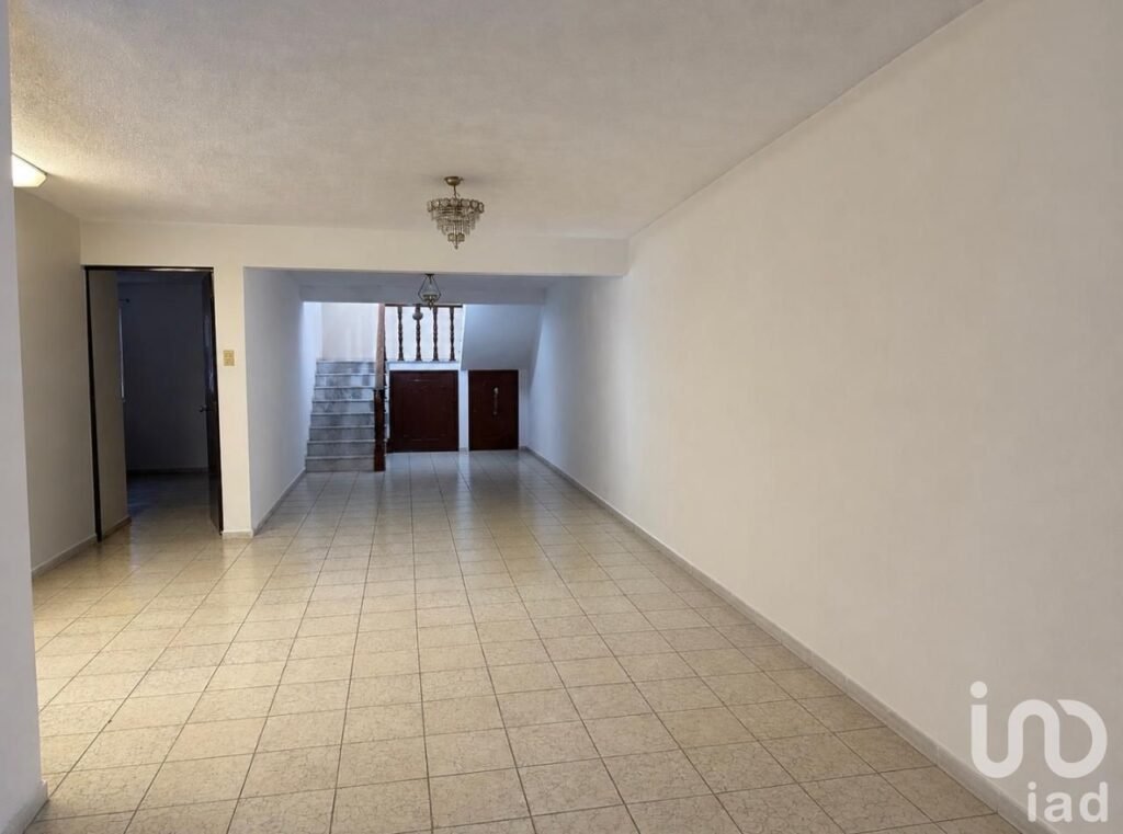 CASA EN VENTA EN COLINAS DEL RIO AGUASCALIENTES