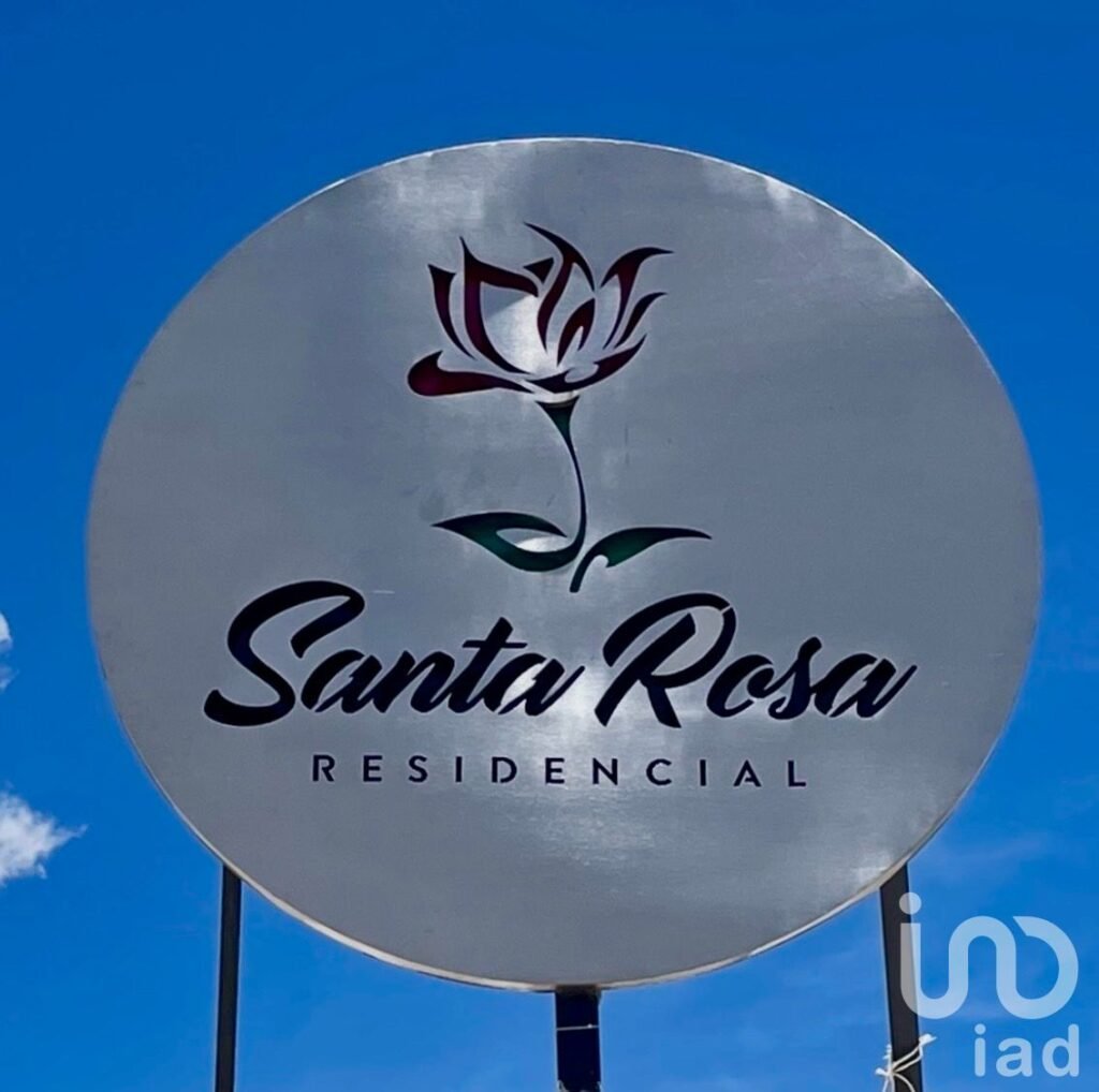 Casa Nueva en Venta, Fracc. Privado Sta. Rosa, 3 Recámaras, 1 Planta.