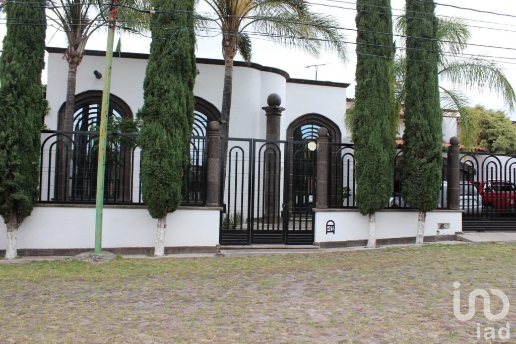 CASA EN VENTA EN COLINAS DEL BOSQUE, EL PUEBLITO, QRO