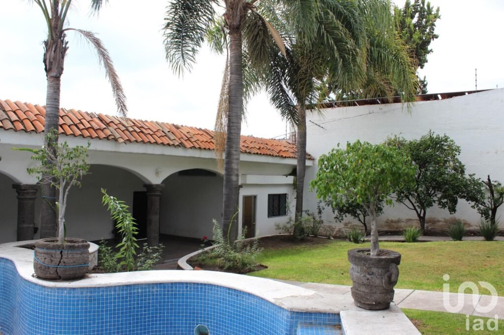 CASA EN VENTA EN COLINAS DEL BOSQUE, EL PUEBLITO, QRO