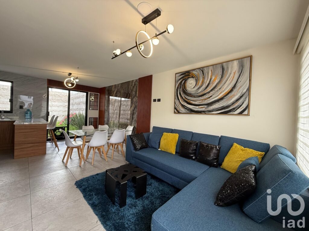 VENTA DE CASA SEMINUEVA A 5 MIN DE PLAZA SAN DIEGO CON FÁCIL ACCESO A PERIFÉRICO