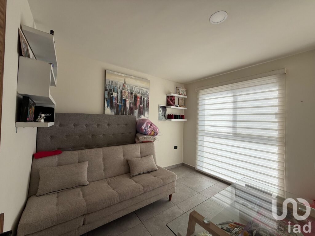 VENTA DE CASA SEMINUEVA A 5 MIN DE PLAZA SAN DIEGO CON FÁCIL ACCESO A PERIFÉRICO