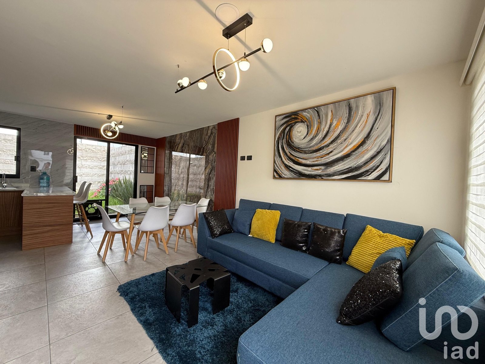 VENTA DE CASA SEMINUEVA A 5 MIN DE PLAZA SAN DIEGO CON FÁCIL ACCESO A PERIFÉRICO VENTA DE CASA SEMINUEVA A 5 MIN DE PLAZA SAN DIEGO CON FÁCIL ACCESO A PERIFÉRICO