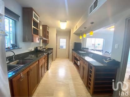 CASA  EN RENTA EN ZONA RESIDENCIAL EN CALLE PORTALES EN RINCONES DE SAN MARCOS