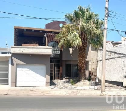 CASA EN RENTA EN ZONA RESIDENCIAL EN CALLE PORTALES EN RINCONES DE SAN MARCOS CASA EN RENTA EN ZONA RESIDENCIAL EN CALLE PORTALES EN RINCONES DE SAN MARCOS