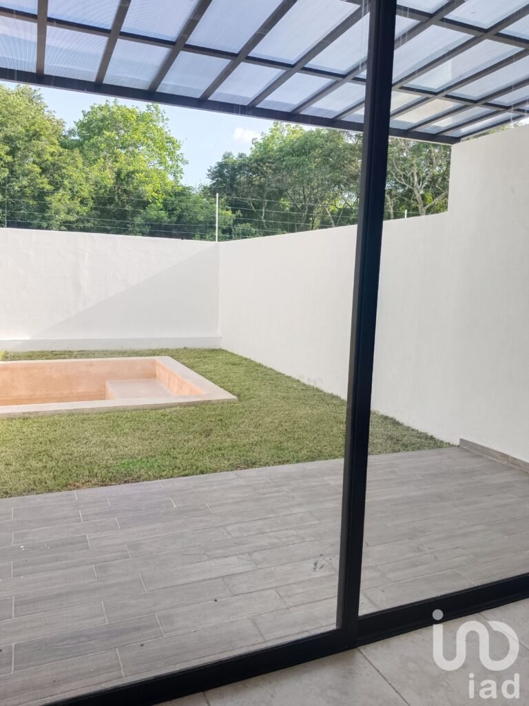Casa en venta en privada con amenidades al Norte de Mérida, Yucatán.