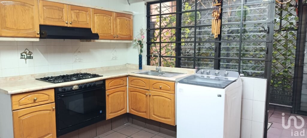 Renta Casa con Acabados Finos y Elegantes