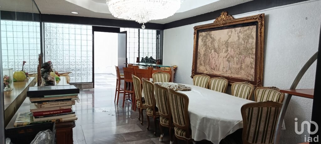 Renta Casa con Acabados Finos y Elegantes