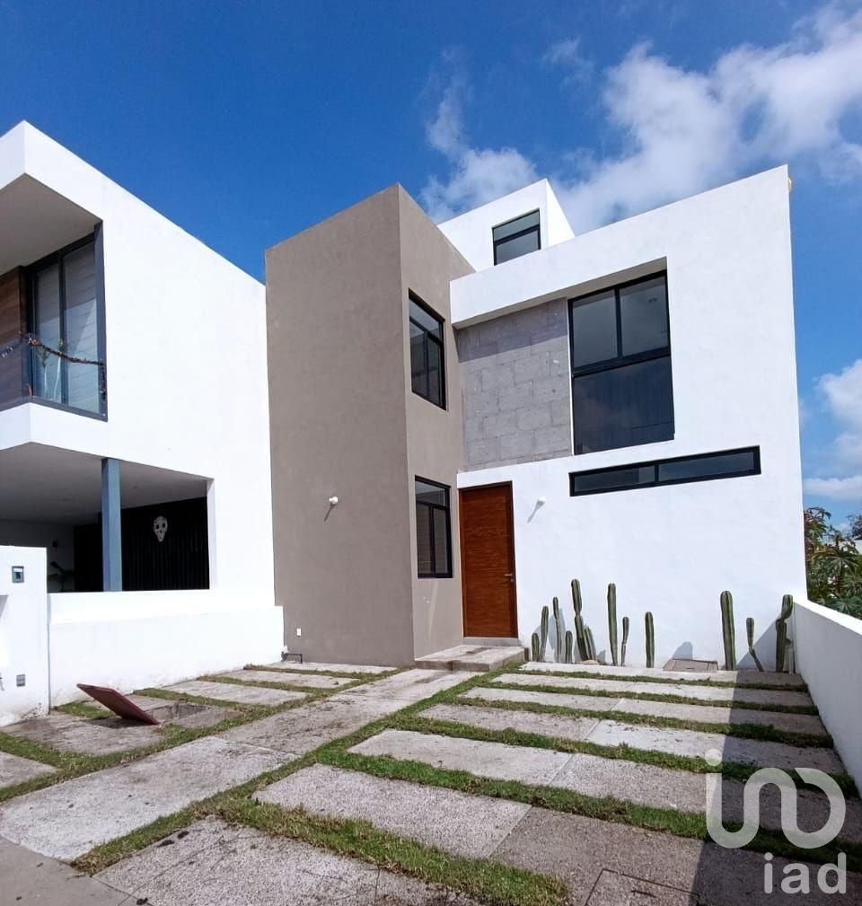 Estrena casa nueva en Zakia. Condominio Ikaya